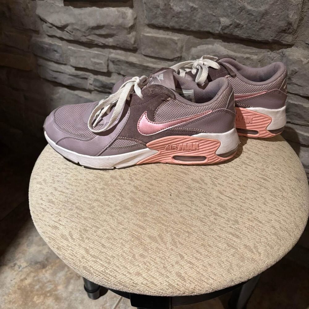 Nike Air Max cd6894-200 Girl Youth Size 6.5Y Condition is Pre-owned. - Picture 4 of 7